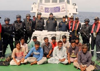 Heroin worth Rs 600 crore seized from Pakistani boat off Gujarat coast; 14 held