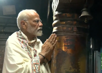 PM Modi begins 'dhyan' at Kanyakumari Vivekananda Rock Memorial