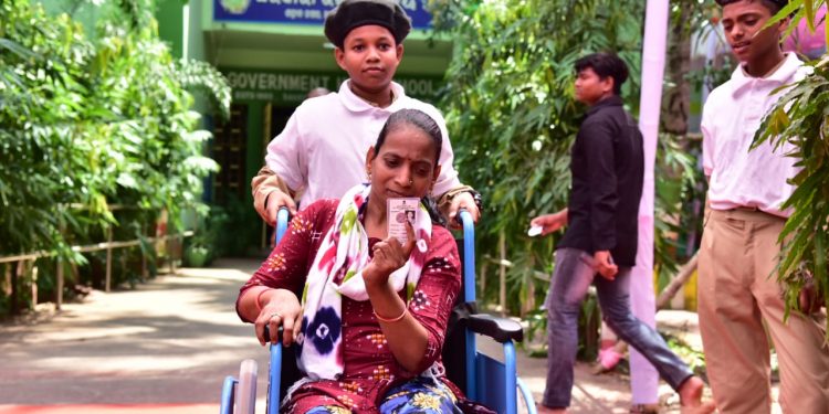 Odisha logs 35.69% voter turnout till 1pm in six LS seats, 42 Assembly segments