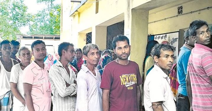 Odisha villagers vote in West Bengal 5