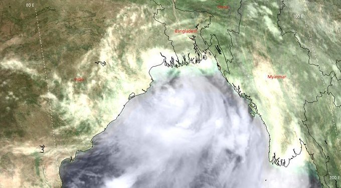 cyclone, Severe cyclone 'Remal' barrels towards Bengal coast