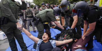 Police move in, begin dismantling pro-Palestinian demonstrators' encampment at UCLA
