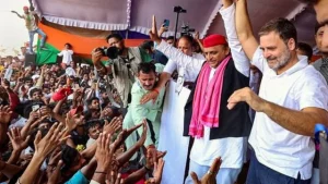 UP: Rahul, Akhilesh leave stage without addressing rally amid ‘stampede-like’ situation