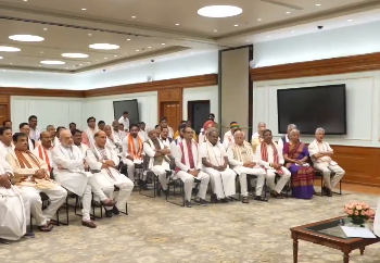 PM Modi set to put faith in experience in picking ministers, allies bring fresh faces