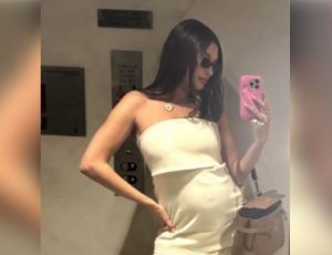 Hailey Bieber flaunts baby bump in mirror selfie