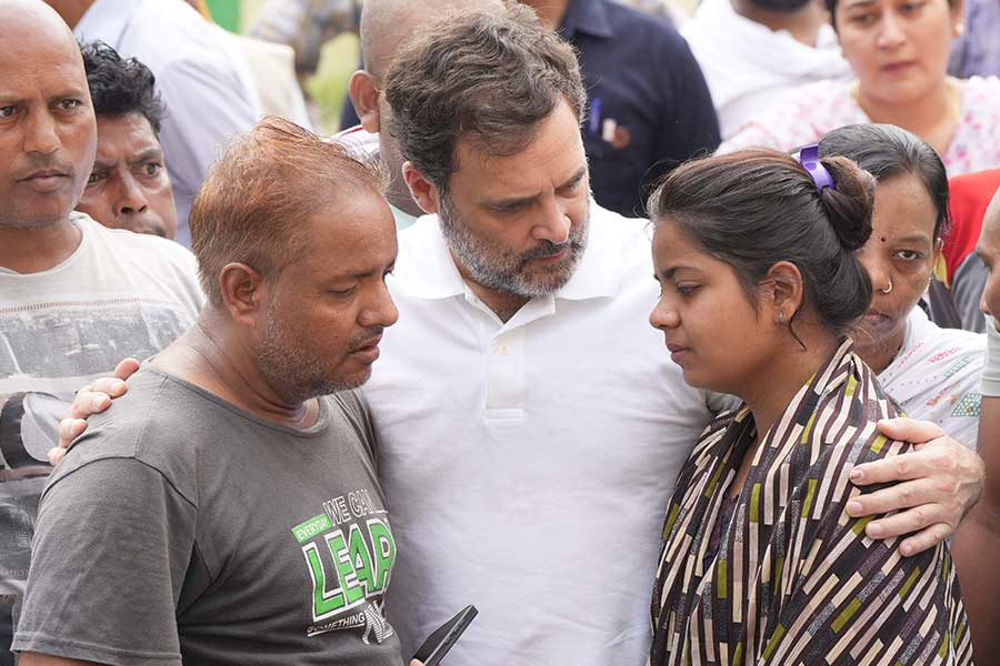 Don't want to make it political but administration made lapses: Rahul Gandhi on Hathras stampede
