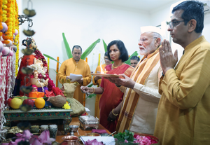 Political slugfest erupts as PM Modi attends Ganpati Puja celebrations at CJI's residence