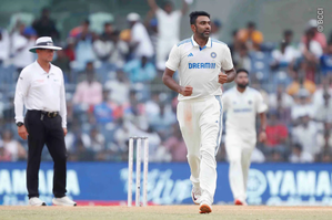 I think like a bowler, batting comes naturally to me: Ashwin