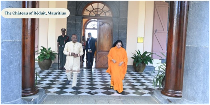 Pujaniya Raseshwari Devi Ji returns to Odisha after a spiritually enriching tour in Mauritius.