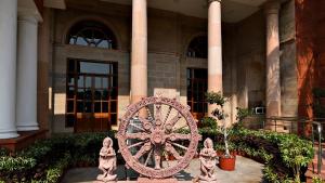 replicas of Konark wheels installed at Rashtrapati Bhavan