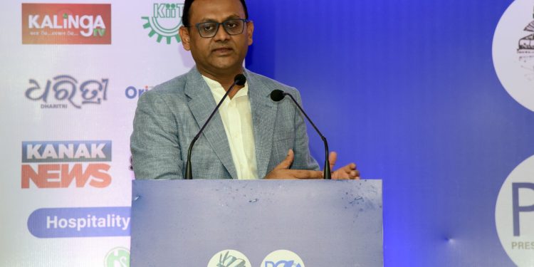 Collective effort need of the hour: Anant Nath