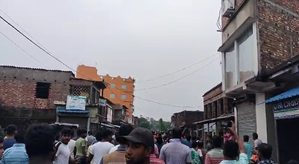 Girl's body found in Bengal, locals torch police outpost, vandalise vehicles