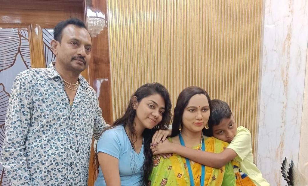 Odisha Berhampur Man brings dead wife alive through silicone statue