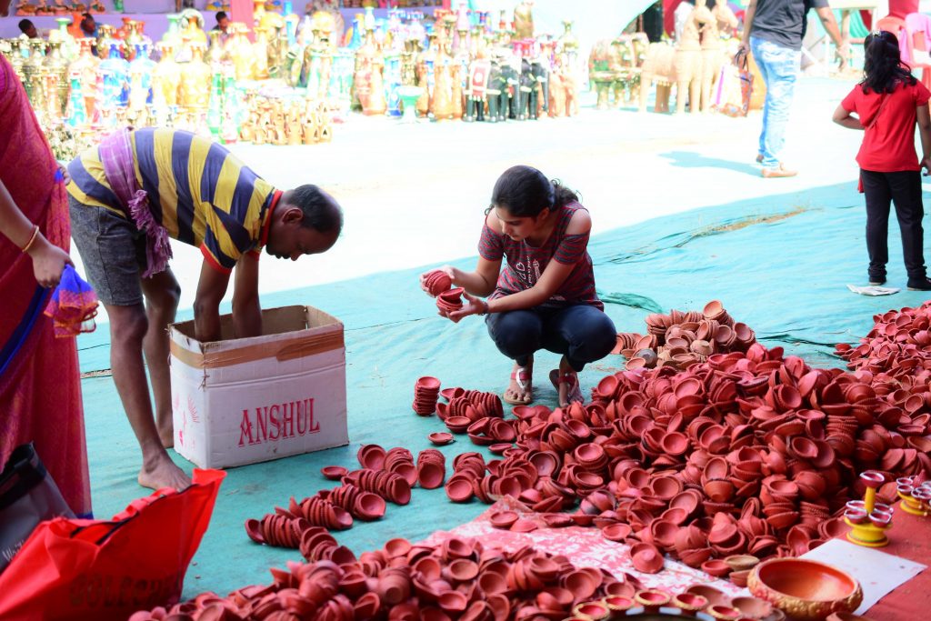 ‘Dana’ pours cold water on Diwali preparations