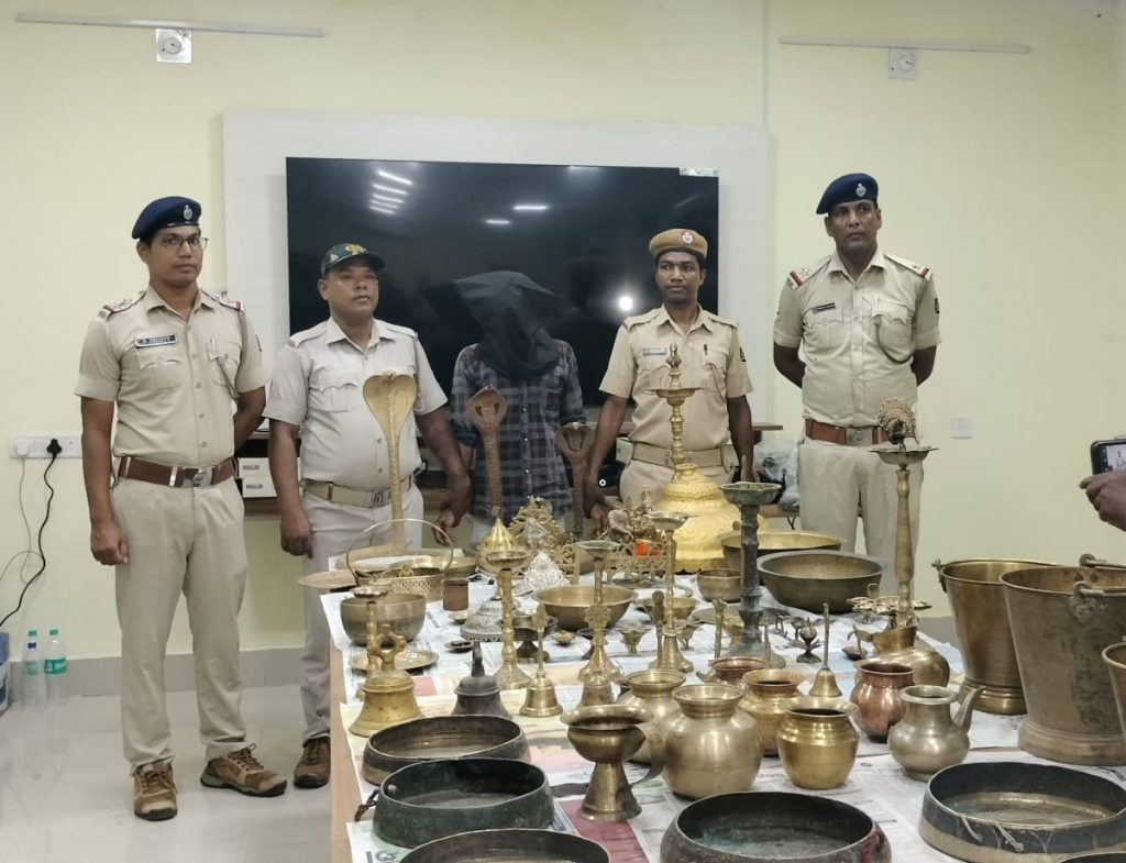 antique idol thefts