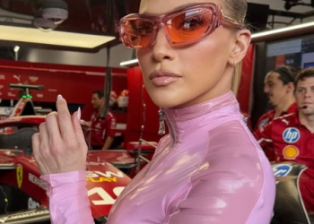 Jennifer Lopez sizzles in hot pink catsuit at F1 Grand Prix in Saudi Arabia