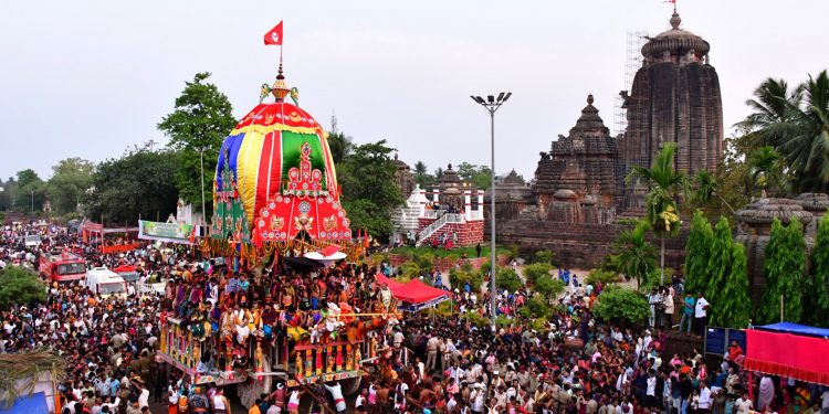 Lord Lingaraj's Rukuna Rath Yatra begins in Bhubaneswar