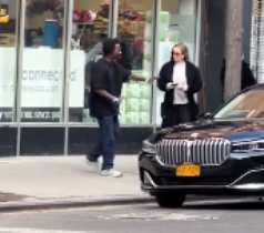 Watch viral video: Thief chases woman for her phone, makes ridiculous excuse after getting caught!