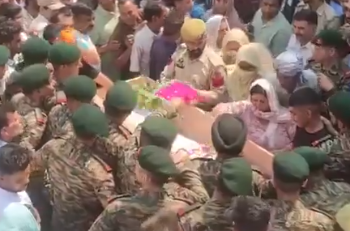 Last rites of Pak shelling victims performed with full honours amid pride, grief