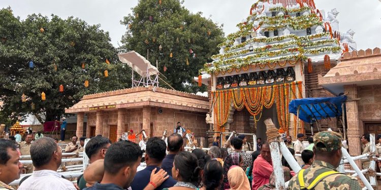 Adapa darshan
