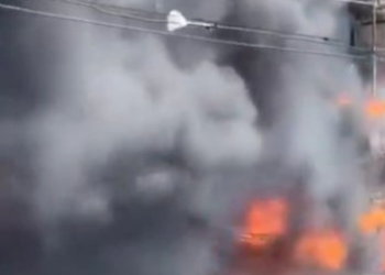 Explosion in old mosque