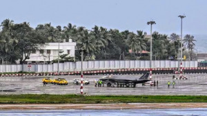 Three weeks after F-35B landing in Kerala, UK sends technicians team for repairing stranded jet