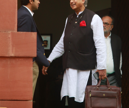 Shashi Tharoor