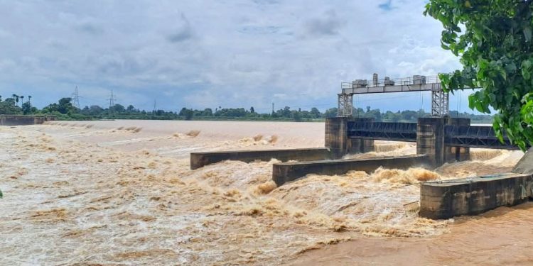 DHAMANAGAR- AKHUAPADA ANIKATA NIKATARE PRABAHITA BANYA JALA