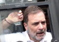 Delhi Police detain Rahul Gandhi, 29 other MPs during march to EC
