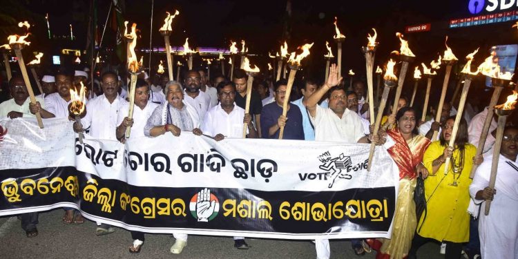 Congress holds 'mashaal' marches across Odisha in protest against alleged 'vote theft'
