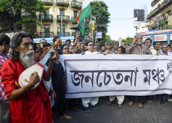 RG Kar case anniversary: Victim's mother injured during Secretariat march; police file seven FIRs