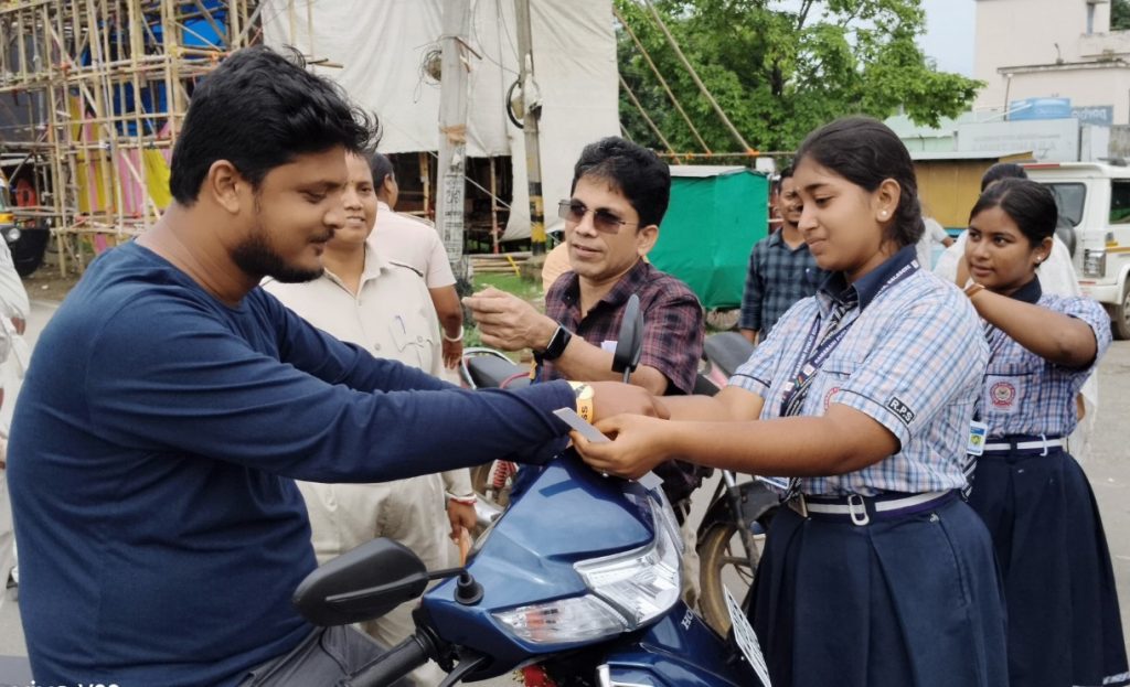 ‘Rakhi Purnima’ observed with road safety campaign