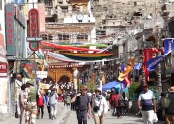 Curfew eased for seven hours in violence-hit Leh town