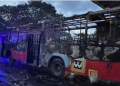 B'luru passengers as bus catches fire