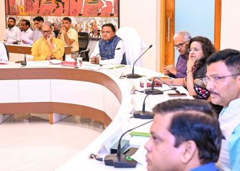 CM Majhi says no shortage of fertiliser in Odisha, asks collectors to monitor distribution