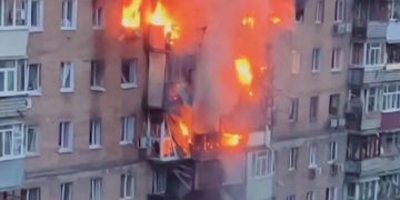 Russian attacks on Kharkiv hospital wound seven amid overnight strikes
