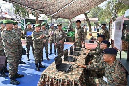 Army Chief visits Kharga Corps