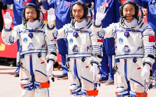 Chinese astronauts
