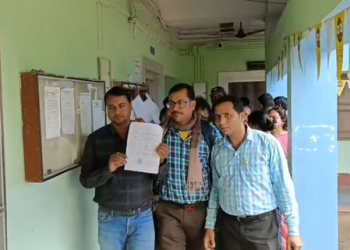 Medinipur BLOs protest SIR data entry work, submit memorandum to BDO