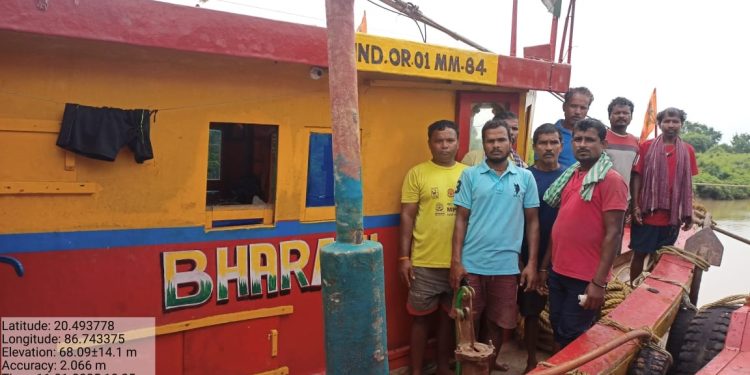 RAJNAGAR JABAT TRALLOOER Trawler seized