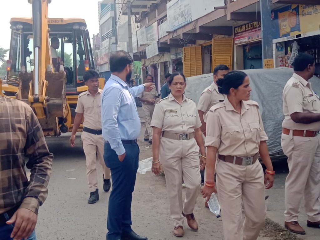 Admin demolishes illegal