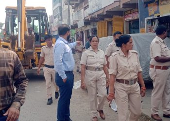 Admin demolishes illegal