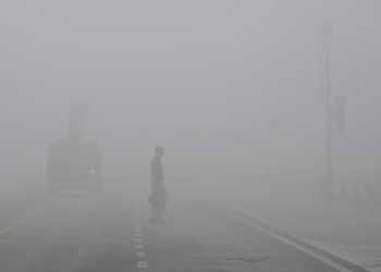 Dense fog disrupts flights, trains; 128 flights cancelled in Delhi