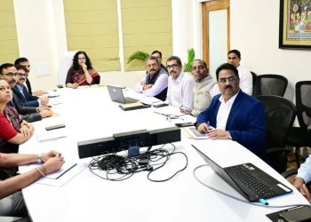 Garg reviews OSCRGP with World Bank officiials