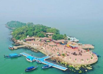 Devotees throng Kalijai island temple in Chilika on Makar Sankranti