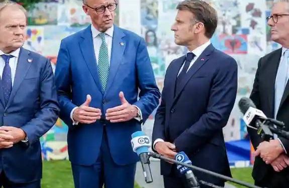 Ukraine security talks in Paris