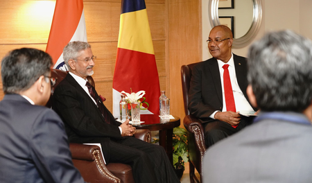 Jaishankar highlights Vision MAHASAGAR in meet with Seychelles President