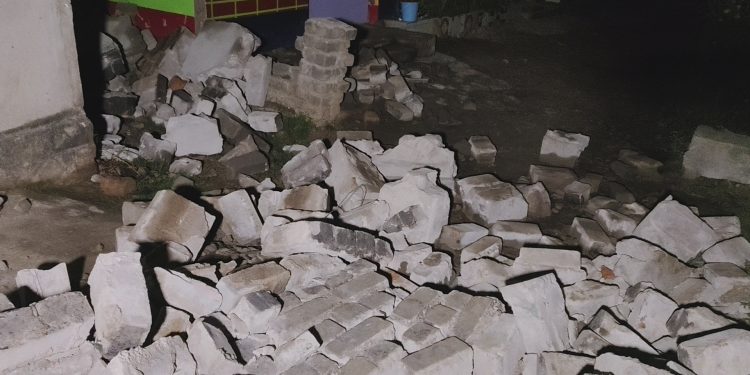 filter: 0; fileterIntensity: 0.0; filterMask: 0; captureOrientation: 0;
algolist: 0;
multi-frame: 1;
brp_mask:0;
brp_del_th:null;
brp_del_sen:null;
motionR: 0;
delta:null;
module: video;hw-remosaic: false;touch: (-1.0, -1.0);sceneMode: 0;cct_value: 0;AI_Scene: (-1, -1);aec_lux: 400.4068;aec_lux_index: 0;albedo: ;confidence: ;motionLevel: 0;weatherinfo: null;temperature: 26;