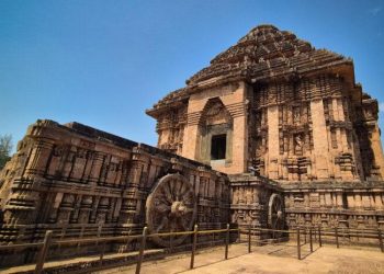 Divine East Temple Tour