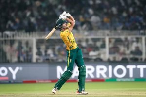 SA score 169/8 in T20 WC semi vs NZ.